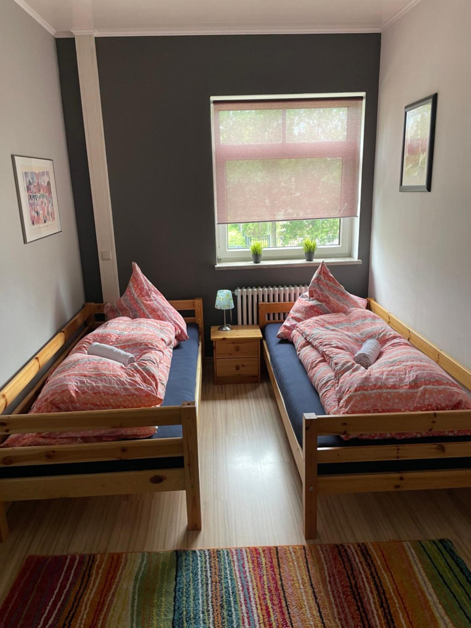 Flat For Up To 4 People In Dresden-striesen Appartement Dresden